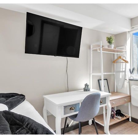 Stay & Explore: Convenient Studio - Prime Location Londres Extérieur photo